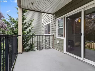 Photo #2: 24038764 Listing 