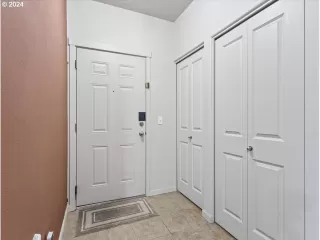 Photo #3: 24038764 Listing 