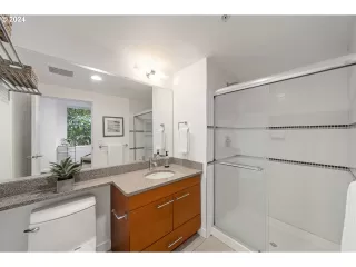 Photo #2: 24039401 Listing 