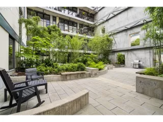 Photo #1: 24039879 Listing