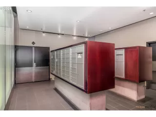 Photo #2: 24039879 Listing