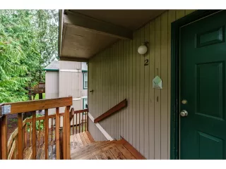 Photo #2: 24041546 Listing