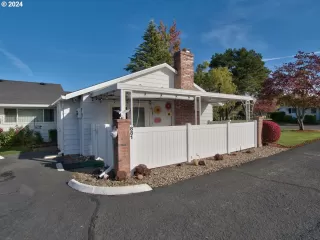 Photo #3: 24041547 Listing