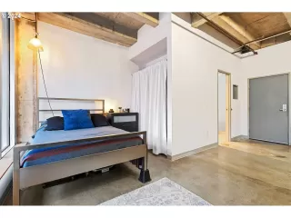 Photo #1: 24041735 Listing