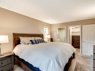 Photo #3: 24041938 Listing