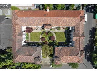 Photo #1: 24042371 Listing