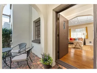 Photo #2: 24042371 Listing