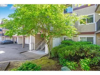 Photo #1: 24042759 Listing