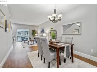 Photo #5: 24043209 Listing 