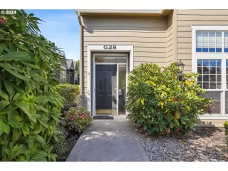 Photo #1: 24044188 Listing