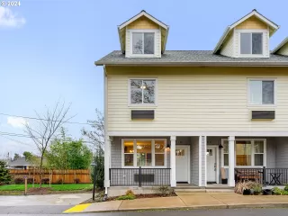 Photo #1: 24045563 Listing