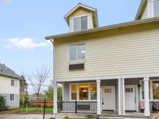 Photo #2: 24045563 Listing