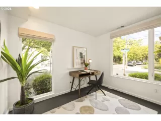 Photo #4: 24045624 Listing 