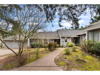 Photo #1: 24045625 Listing