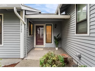 Photo #3: 24045625 Listing