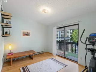 Photo #5: 24046024 Listing 