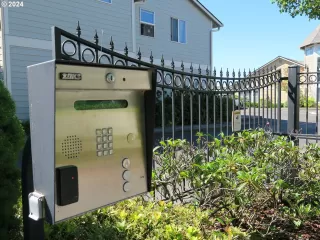 Photo #3: 24047398 Listing 