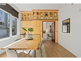 Photo #2: 24048148 Listing