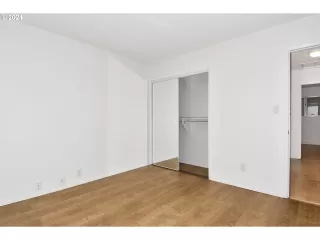 Photo #3: 24053659 Listing 