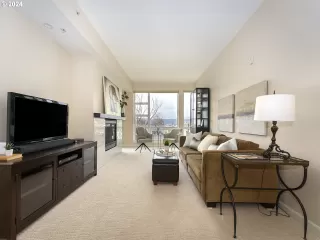 Photo #1: 24053993 Listing