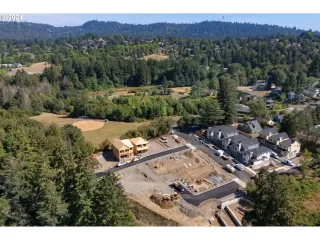 Photo #1: 24054695 Listing 