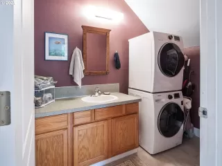 Photo #2: 24055400 Listing