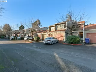 Photo #4: 24055659 Listing 