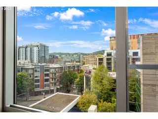 Photo #3: 24056663 Listing 