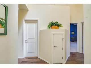 Photo #6: 24058808 Listing 