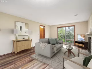 Photo #4: 24059898 Listing