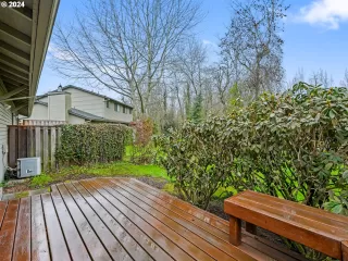 Photo #5: 24059898 Listing