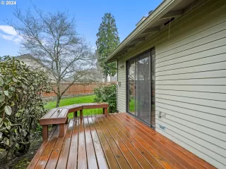 Photo #6: 24059898 Listing