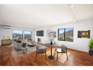 Photo #2: 24060251 Listing