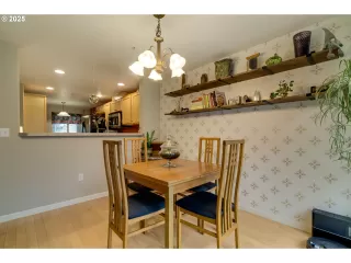 Photo #4: 240618142 Listing 