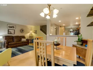 Photo #5: 240618142 Listing 