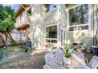 Photo #3: 24062286 Listing 