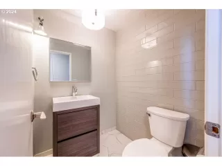 Photo #4: 24062286 Listing 