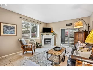 Photo #4: 24062703 Listing 