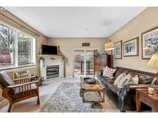 Photo #5: 24062703 Listing 