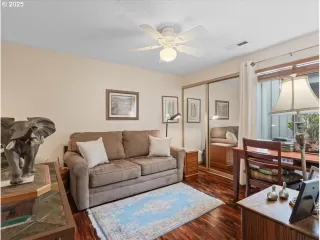 Photo #5: 240628053 Listing 