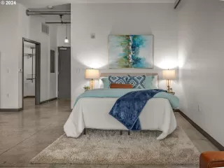 Photo #2: 24062947 Listing