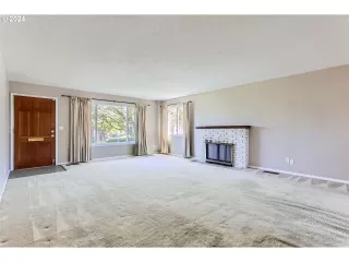 Photo #4: 24063967 Listing 