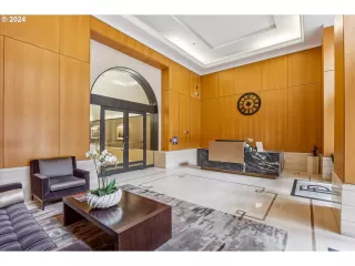 Photo #6: 24064029 Listing 