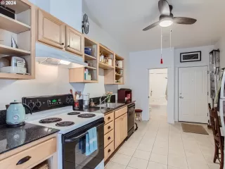 Photo #5: 24064193 Listing 