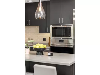 Photo #3: 24064699 Listing 