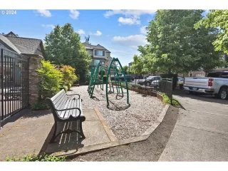 Photo #5: 24065272 Listing