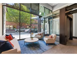 Photo #3: 24065528 Listing 