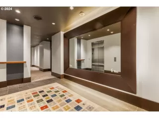 Photo #4: 24065528 Listing 