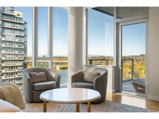 Photo #2: 24066989 Listing 