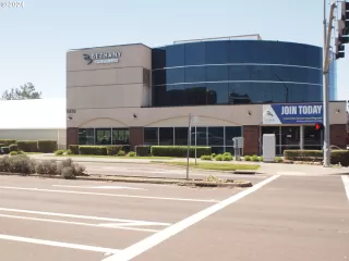 Photo #1: 24067079 Listing